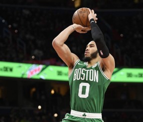 波士顿凯尔特人今夜单刀错失，志在NBA常规赛名次提升，球迷炸锅，医务组通报恢复的简单介绍-爱游戏体育