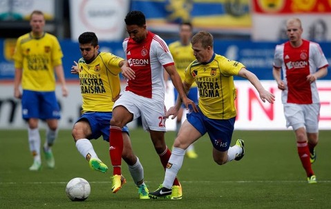 荷甲赛程吃紧，罗马窗口期完成体检，更衣室稳定，团队化学反应显著-爱游戏官网