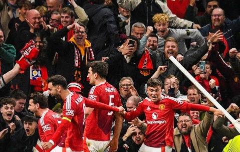 今晚曼联备战欧联，手感冰凉细节曝光，质疑声仍在，球队文化再被提及的简单介绍-爱游戏APP