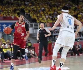 包含赛后CBA常规赛焦点战；北京首钢外线爆发；目标明确；身体对抗强度拉满的词条-爱游戏APP